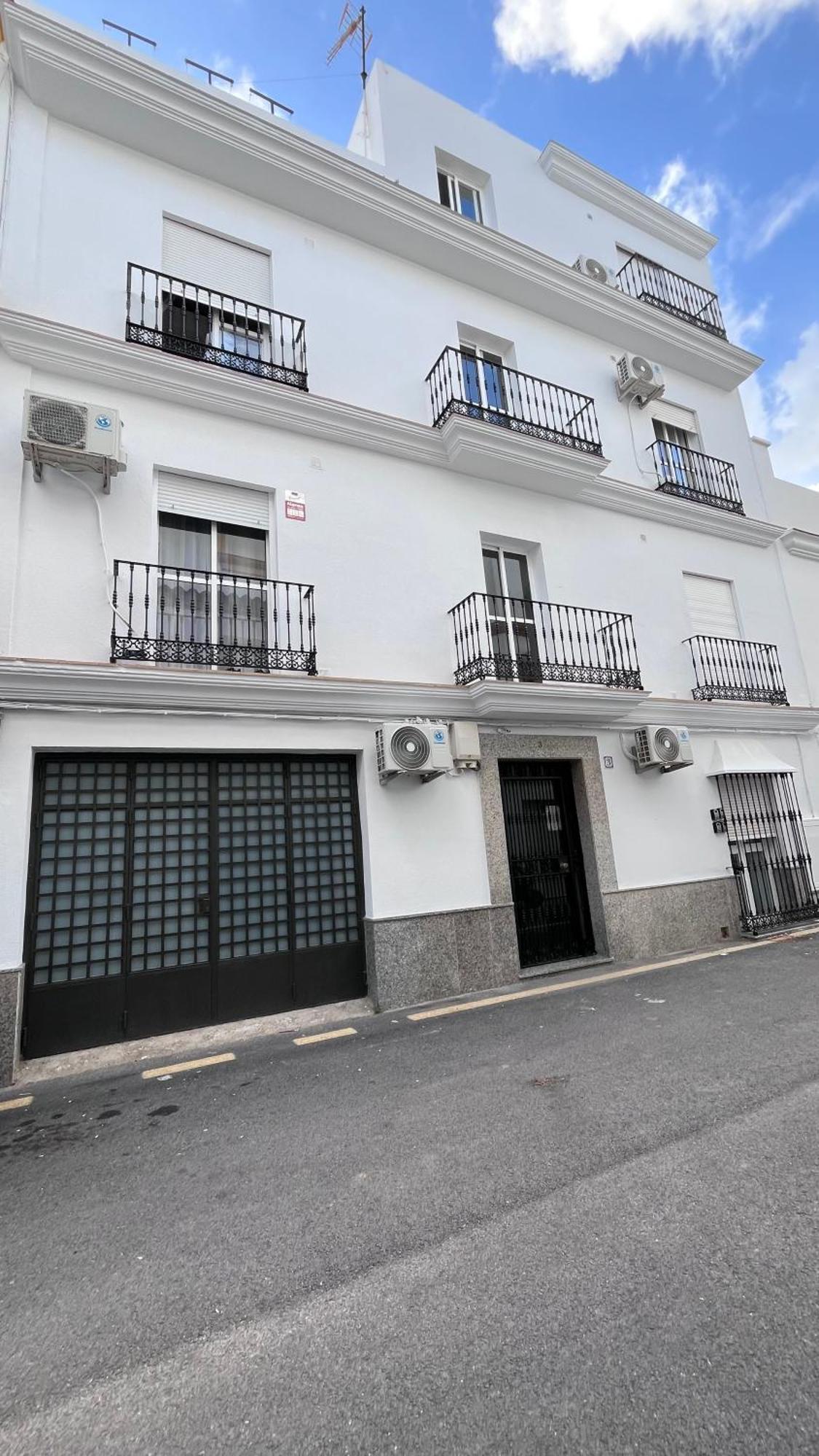 El Carabinero Wifi Ac Solo Familias Y Parejas Mayores De 30 Anos Apartment